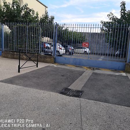Ferienwohnung Le Pandora, Proche Tour Magne, Parking Et Terrasse Nîmes Exterior foto
